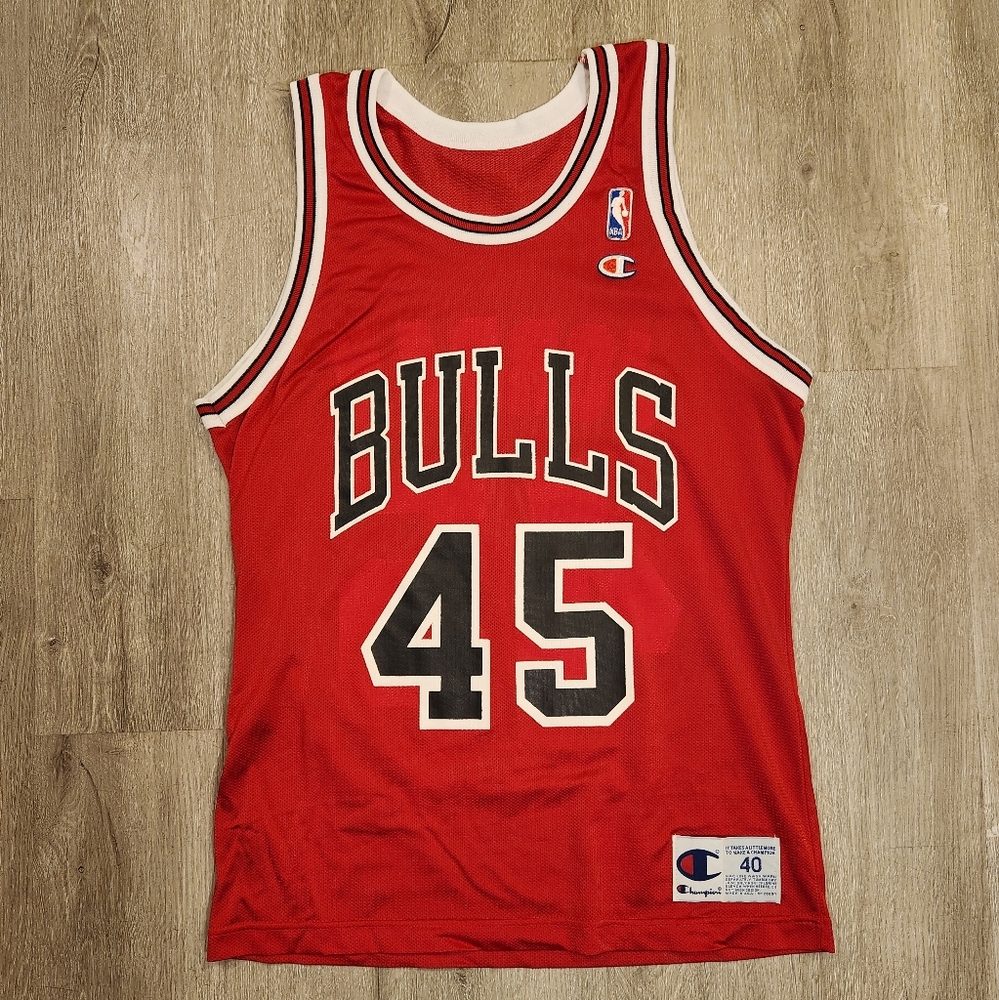 Vintage 90s Champion Michael Jordan Chicago Bulls Jersey Red 45 Size 40 Medium